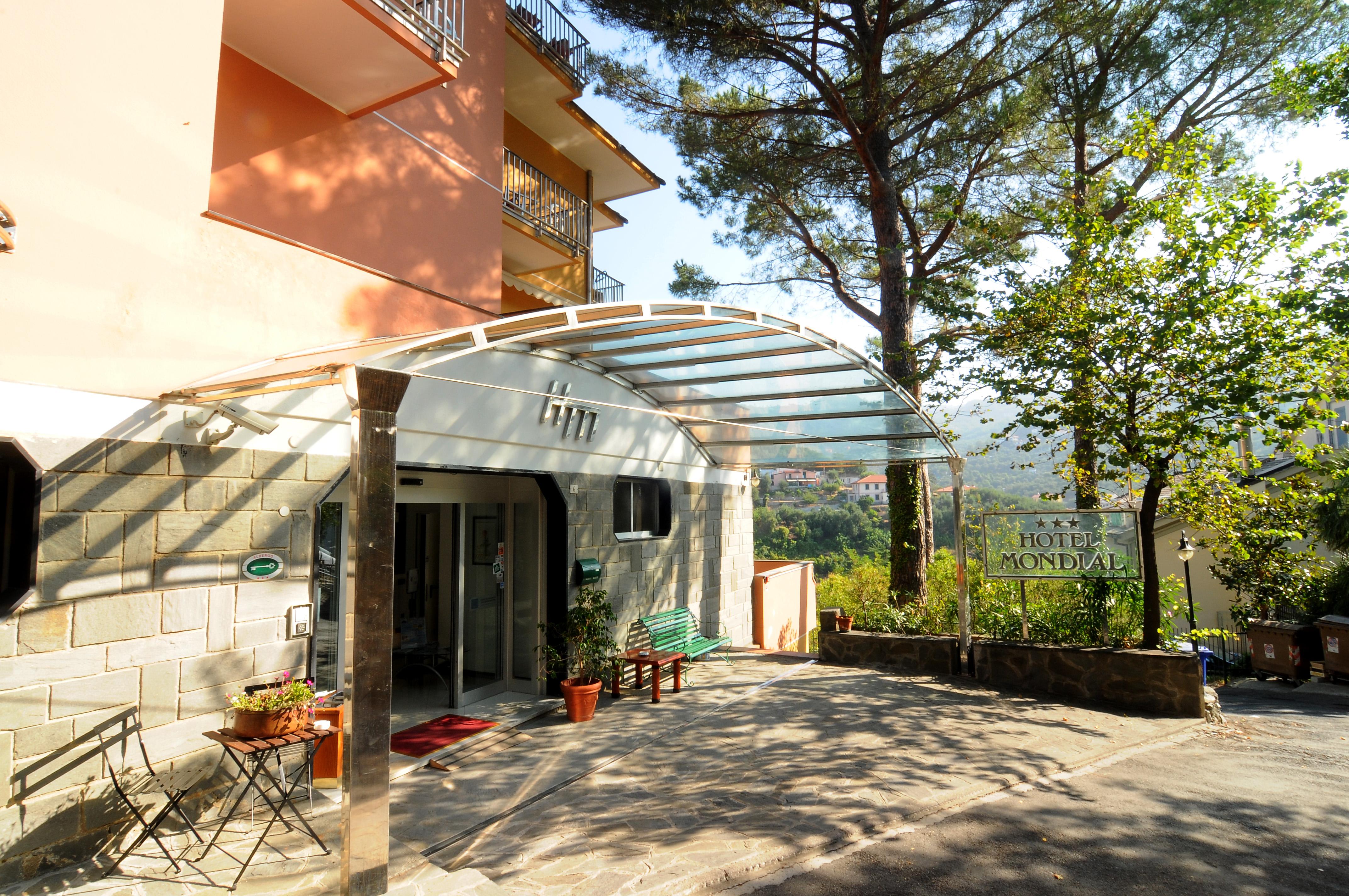 Mondial Hotel 3*